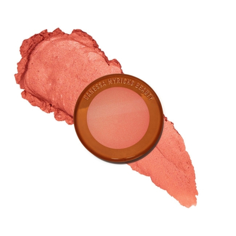 Danessa Myricks Yummy Skin Blurring Balm Powder in Lowkey, 6g/0.21oz - Picture 8 of 11